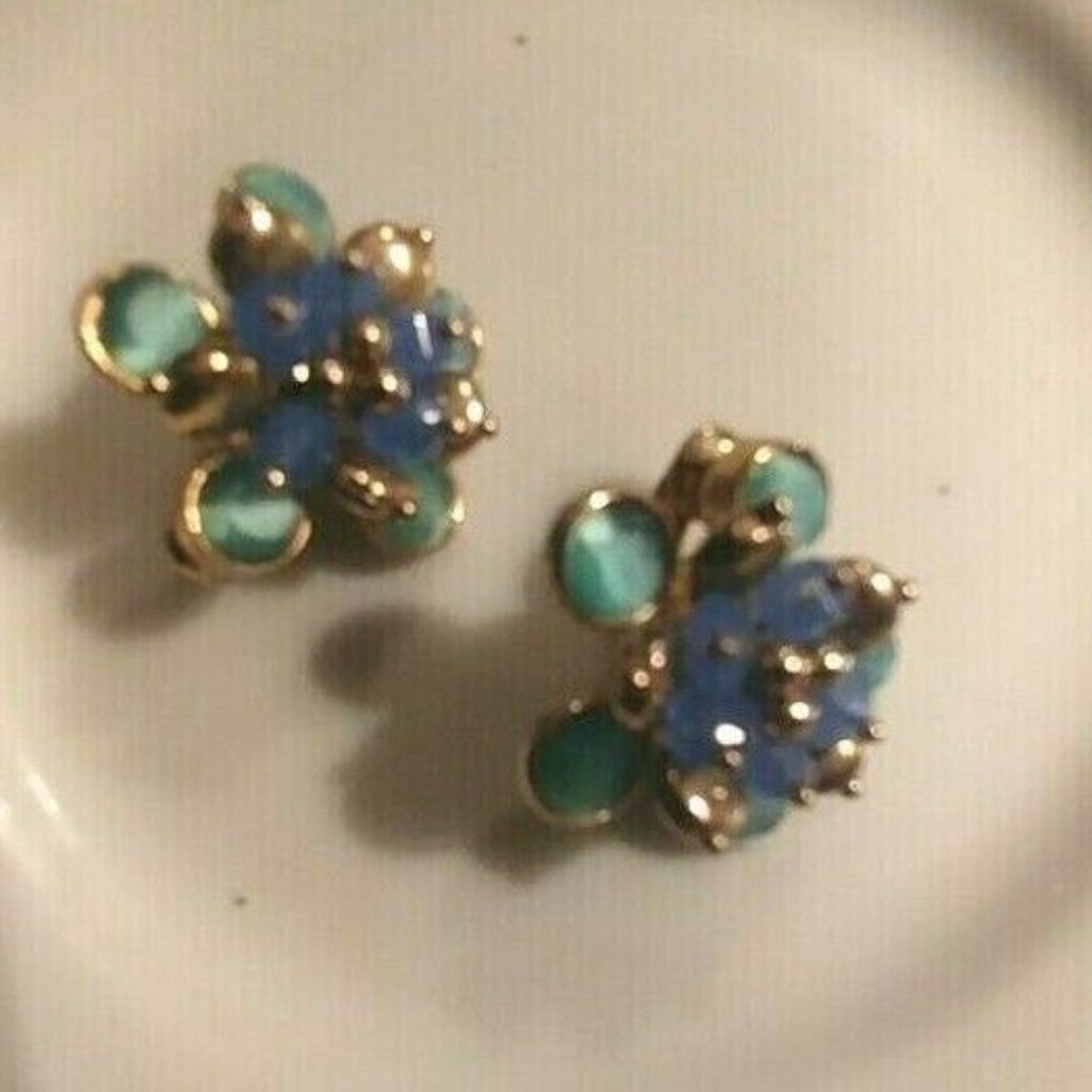 Liz Claiborne Blue Glass Gold Stones Clip Ons 19$